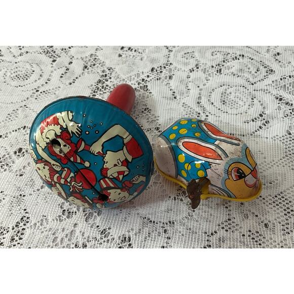 Noise Makers Vintage Lot of 2 Tin Litho Graphics Vintage Collectible - Picture 4 of 5